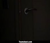 Elsa Jean domina la sua matrigna