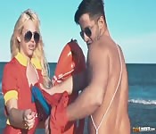 Big ass blonde has hard sex