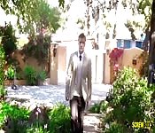 Ragazza adolescente cattiva viene sbattuta duramente