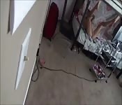 Amatoriale carina scopa il fratello